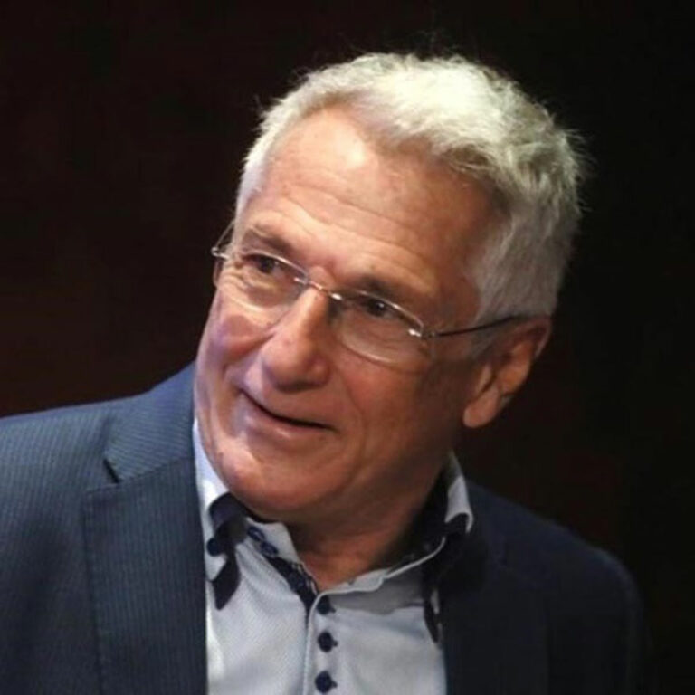 Η Καρυστιανού, ο Σαμαράς και ο Αλμπέρ Καμύ…