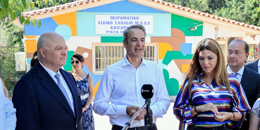 O Κυρ. Mητσοτάκης στο Ειδικό Σχολείο Καισαριανής που ανακαινίστηκε με το «Μαριέττα Γιαννάκου»