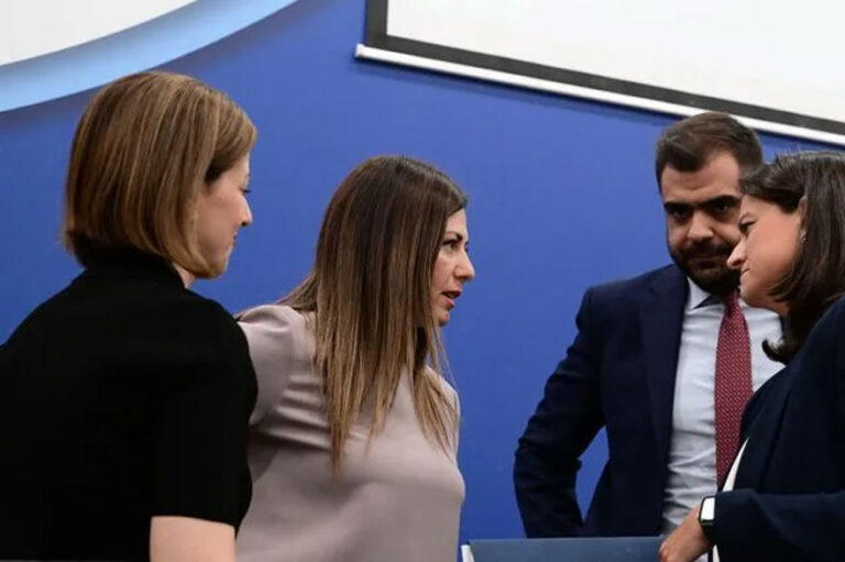 Θεσμική αλαζονεία